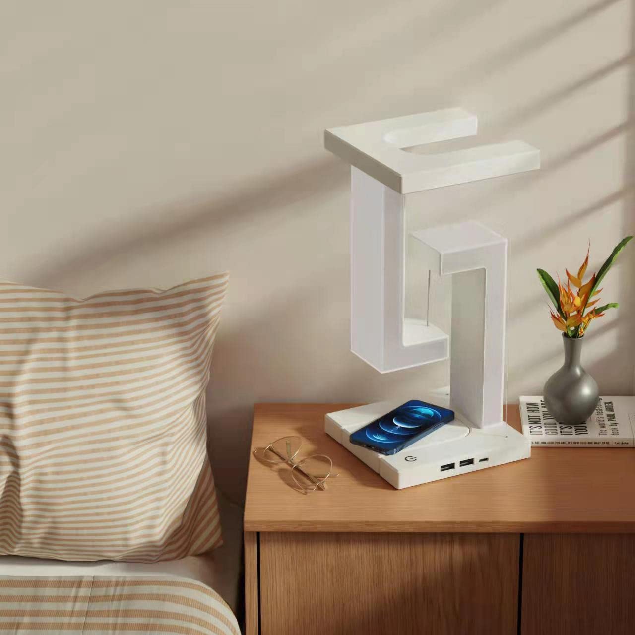 Smartphone Wireless Charging Suspension Table Lamp janaila